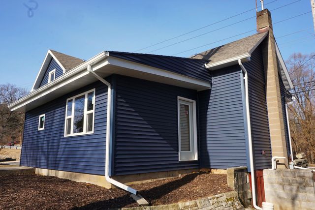 557 West Street, Valparaiso, IN 46385