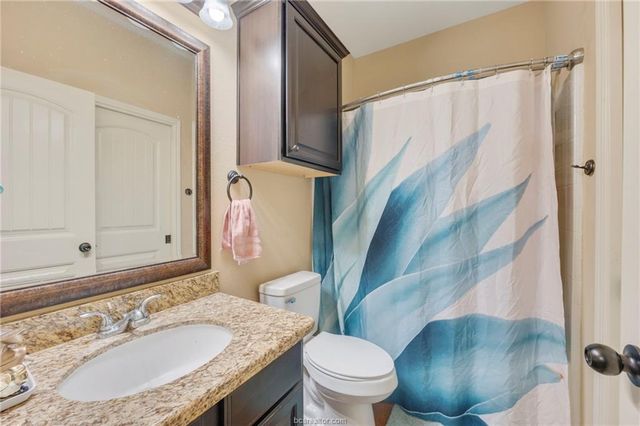 3303 Airborne Avenue, College Station, TX 77845