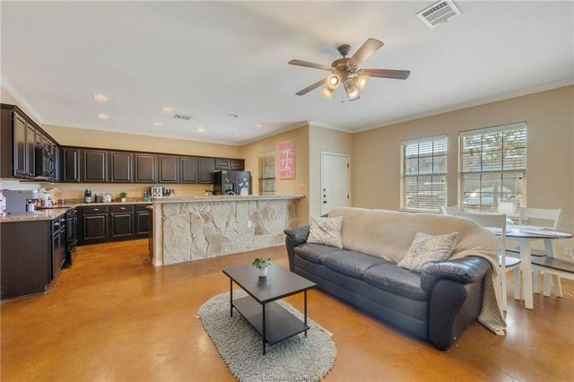 3303 Airborne Avenue, College Station, TX 77845