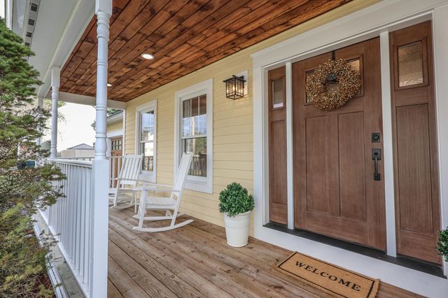 41 Pinebrook Road, Nashua, NH 03062