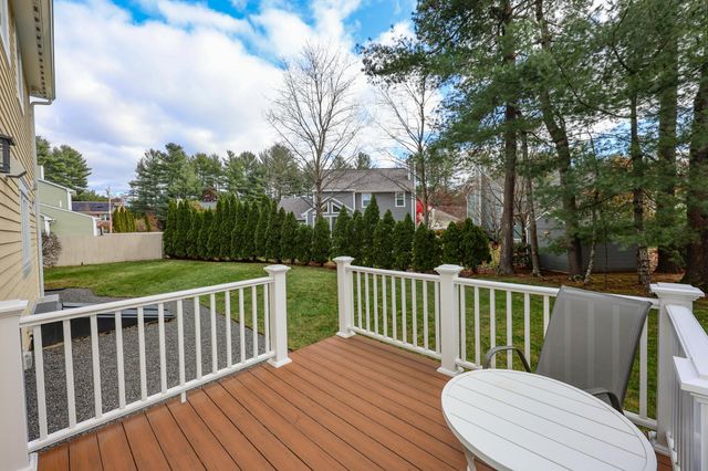 41 Pinebrook Road, Nashua, NH 03062