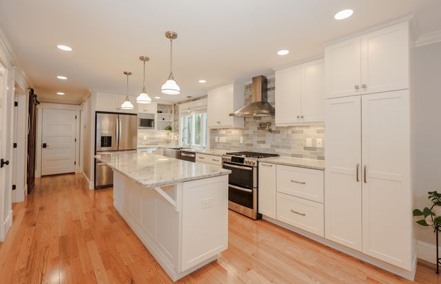 41 Pinebrook Road, Nashua, NH 03062