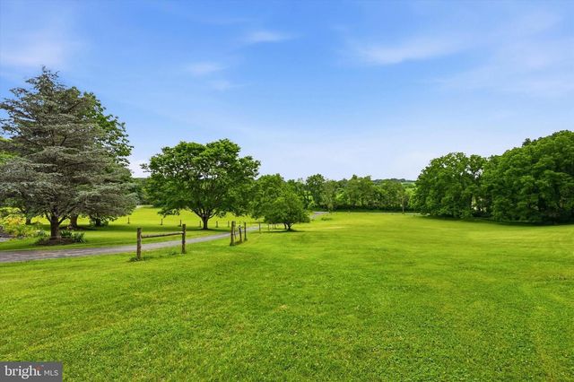 241 GLENROSE RD, Coatesville, PA 19320