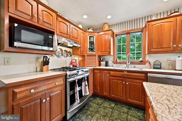 241 GLENROSE RD, Coatesville, PA 19320