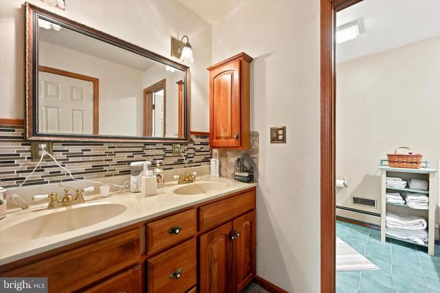 241 GLENROSE RD, Coatesville, PA 19320