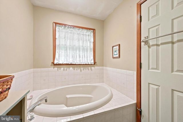 241 GLENROSE RD, Coatesville, PA 19320