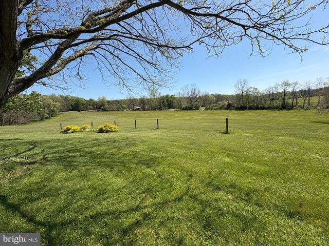 241 GLENROSE RD, Coatesville, PA 19320