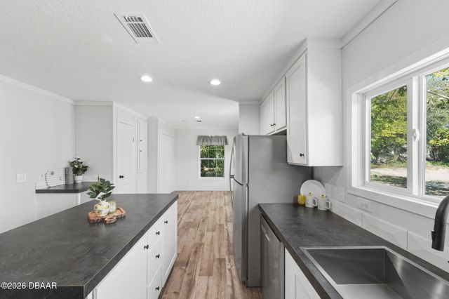 42039 Cherry Avenue, Deland, FL 32720