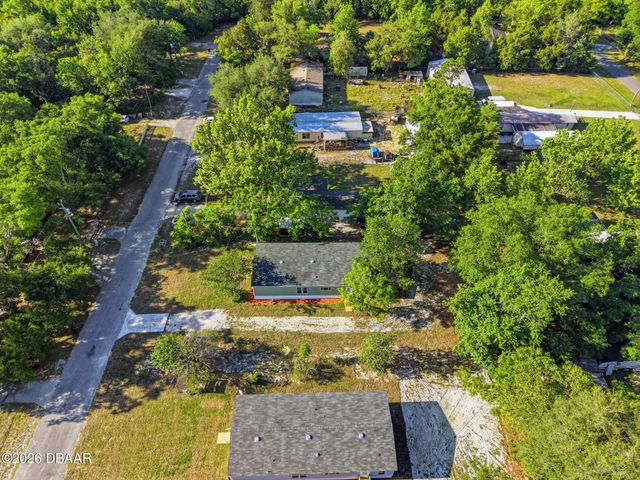 42039 Cherry Avenue, Deland, FL 32720