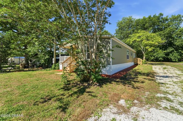 42039 Cherry Avenue, Deland, FL 32720