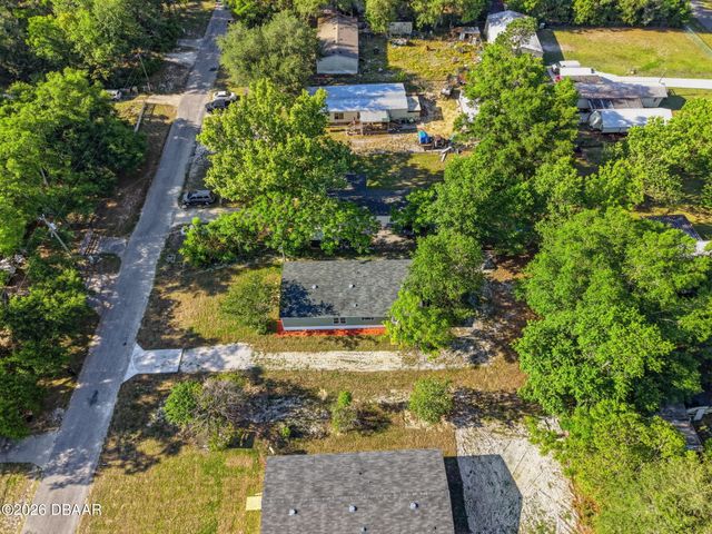 42039 Cherry Avenue, Deland, FL 32720
