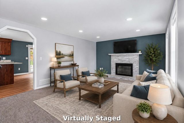 149 Barretts Hill Road, Hudson, NH 03051