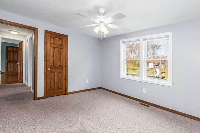 149 Barretts Hill Road, Hudson, NH 03051