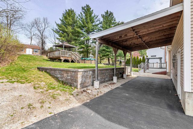 149 Barretts Hill Road, Hudson, NH 03051