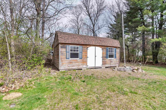 149 Barretts Hill Road, Hudson, NH 03051