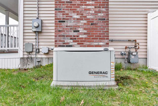 149 Barretts Hill Road, Hudson, NH 03051