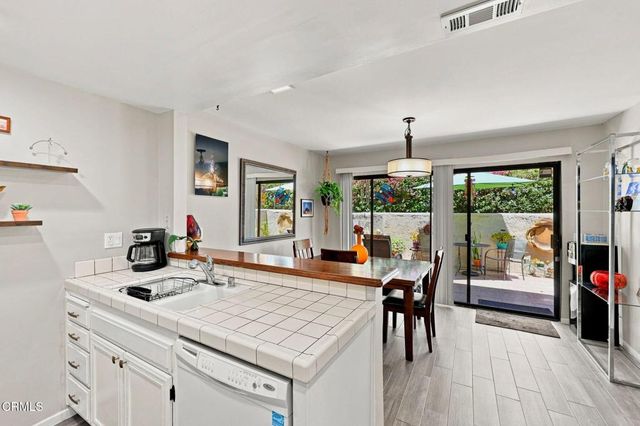406 Chapala Drive, Camarillo, CA 93010