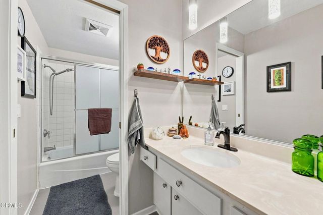 406 Chapala Drive, Camarillo, CA 93010