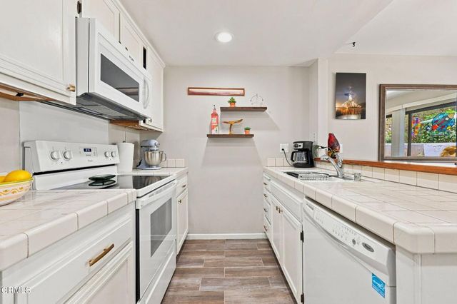 406 Chapala Drive, Camarillo, CA 93010