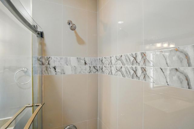 517 S Champion Avenue, Columbus, OH 43205