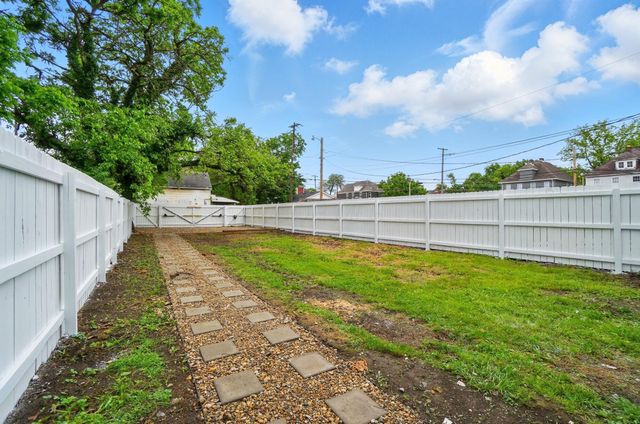 517 S Champion Avenue, Columbus, OH 43205