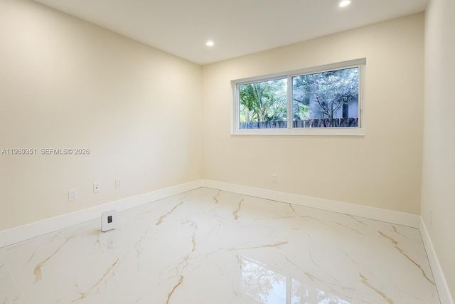 3801 NE 16th Ter, Oakland Park, FL 33334