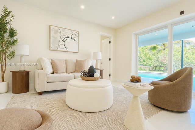 3801 NE 16th Ter, Oakland Park, FL 33334