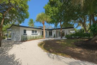 3801 NE 16th Ter, Oakland Park, FL 33334