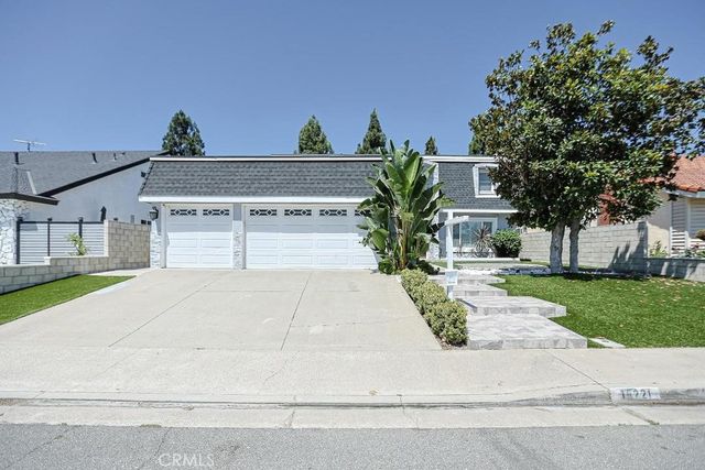16221 Mount Baden Powell, Fountain Valley, CA 92708