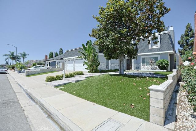 16221 Mount Baden Powell, Fountain Valley, CA 92708