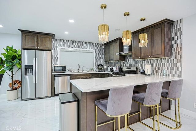 16221 Mount Baden Powell, Fountain Valley, CA 92708