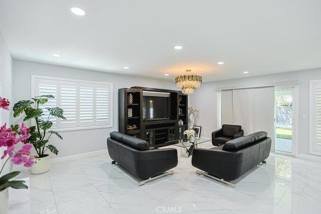 16221 Mount Baden Powell, Fountain Valley, CA 92708