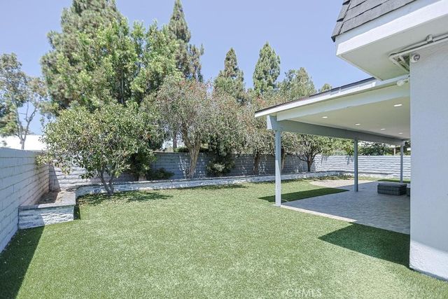 16221 Mount Baden Powell, Fountain Valley, CA 92708