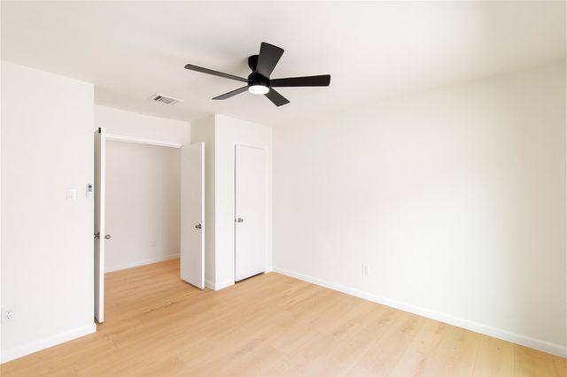 6423 Coachwood Drive, Houston, TX 77035
