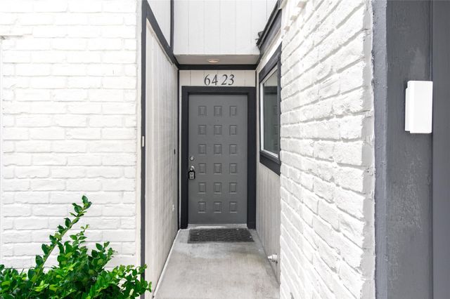 6423 Coachwood Drive, Houston, TX 77035