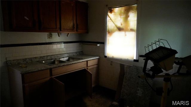 7139 Dawson, Jennings, MO 63136