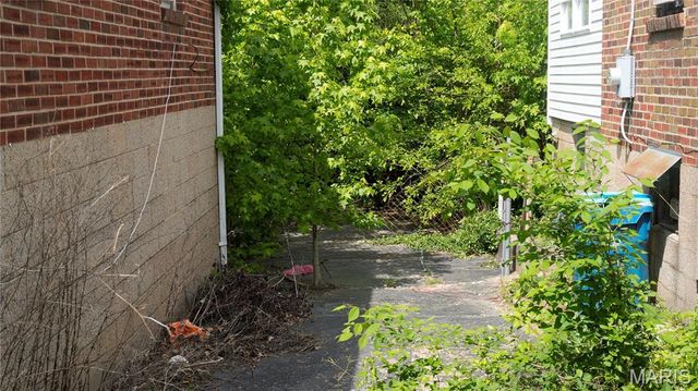 7139 Dawson, Jennings, MO 63136