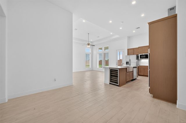 13613 Windward Mist Drive, Texas City, TX 77568