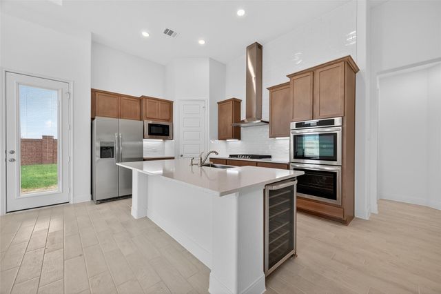 13613 Windward Mist Drive, Texas City, TX 77568