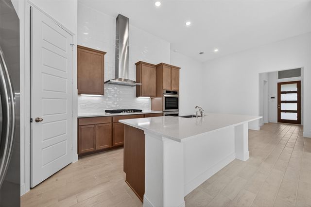 13613 Windward Mist Drive, Texas City, TX 77568