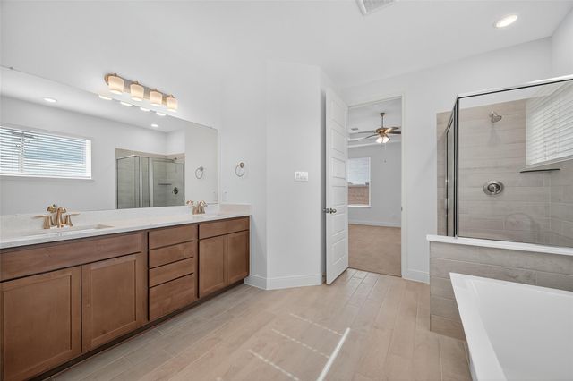 13613 Windward Mist Drive, Texas City, TX 77568