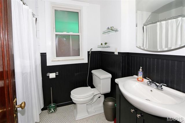 5616 Milentz Avenue, St Louis, MO 63109