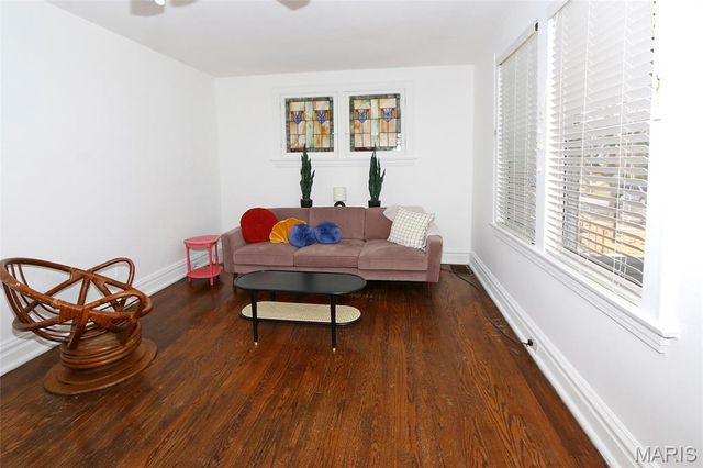 5616 Milentz Avenue, St Louis, MO 63109