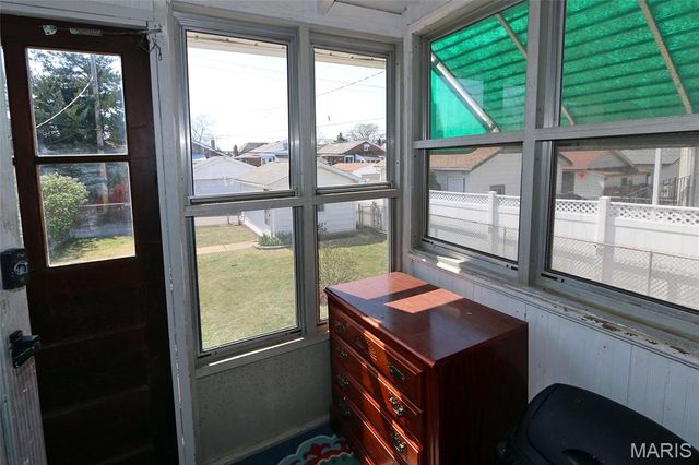 5616 Milentz Avenue, St Louis, MO 63109