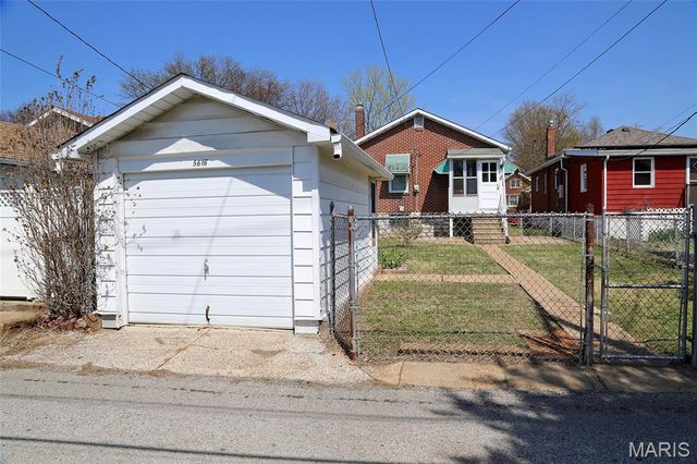 5616 Milentz Avenue, St Louis, MO 63109