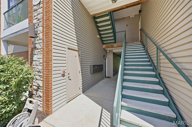 885 Forest Avenue 104, Valley Park, MO 63088