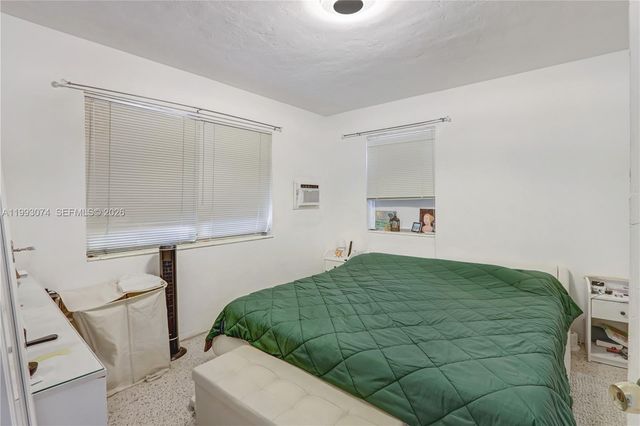 3675 NW 5th Street, Miami, FL 33125