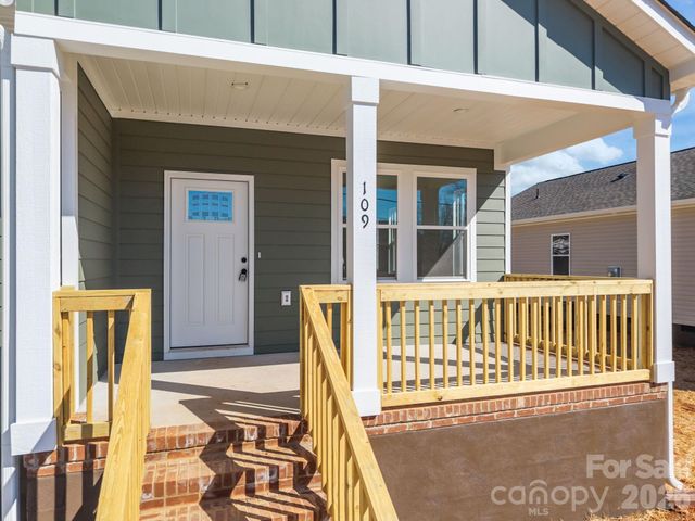 109 E Earnhardt Street, Salisbury, NC 28144