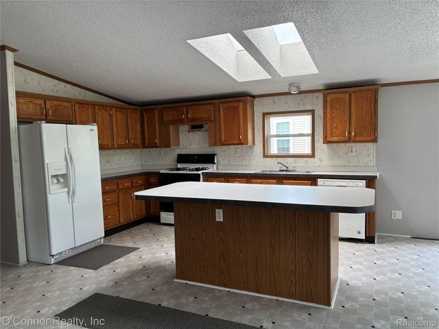 504 Bush Lake Lane, Kimball Township, MI 48074