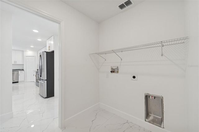 4033 BUTTONBUSH CIRCLE, Lakeland, FL 33811